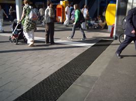Securiton rubbertegel in geleidelijnen voor blinden,  slechtzienden & visueel gehandicapten